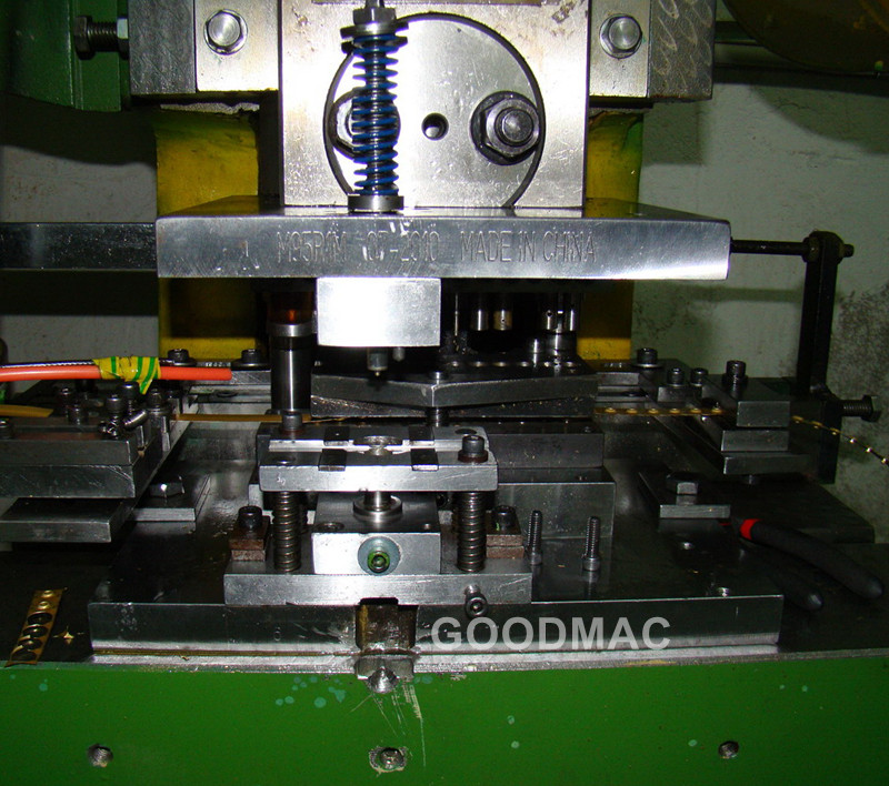 Cheap compact prong snap button stamping production line